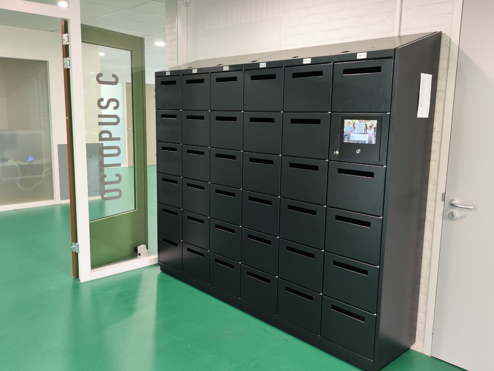 Locker solution for the Briant College in Arnhem - LoQit